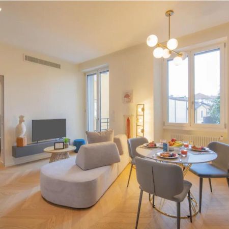 Ferienwohnung Sweett- Luxury Torino Mailand Exterior foto