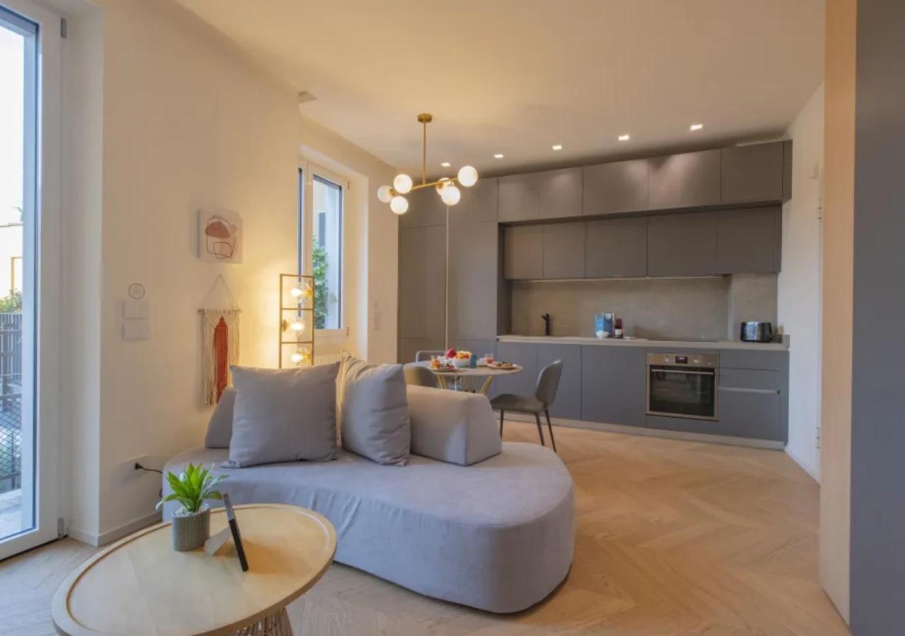 Ferienwohnung Sweett- Luxury Torino Mailand Exterior foto